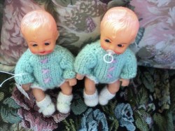 5 1/2'' CHUBBY TWINS PLASTIC BABY DOLLS, KNIT OUTFITS, BOOTEES, SOOTHER